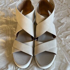 Dr. Scholl's Cream Crisscross Sandals